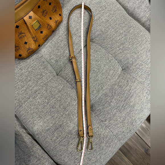 💜 SOLD 💜 Authentic Vintage MCM Shoulder/Crossbody Bag - Picture 13 of 16